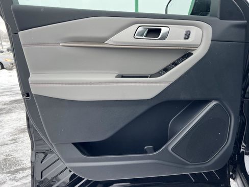 New 2026 Ford Explorer Active w/ Active Comfort Package image 14