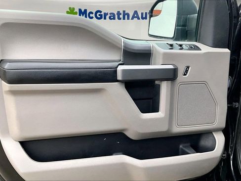 Used 2016 Ford F150 XLT w/ XTR Package image 21