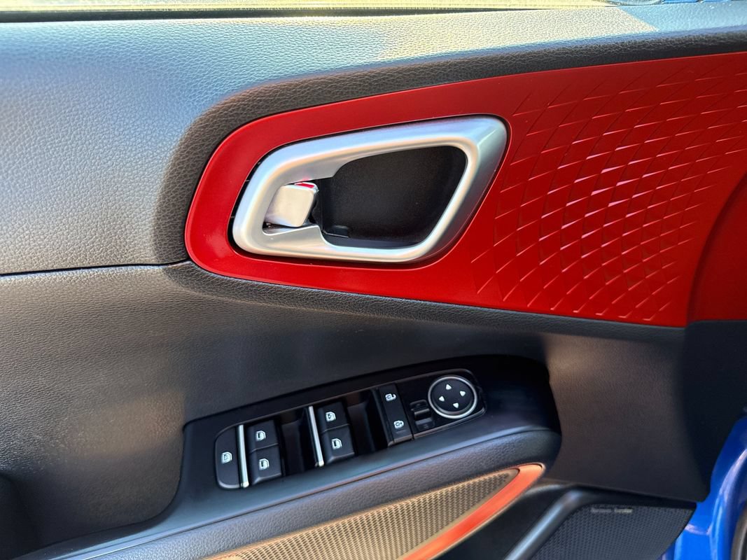 Used 2020 Kia Soul GT-Line Turbo FWD image 16