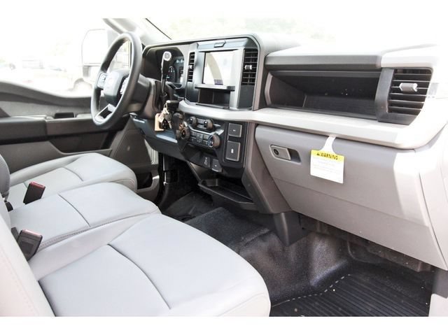 New 2025 Ford F350 XL w/ XL Chrome Package RWD image 7