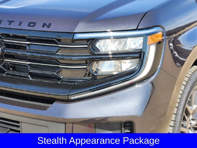 New 2027 Ford Expedition Platinum w/ Stealth Appearance Package RWD image 8