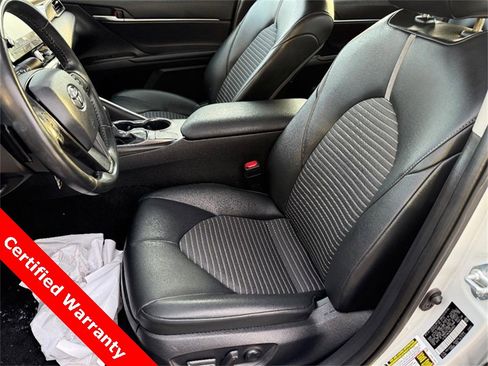 Used 2022 Toyota Camry SE image 16