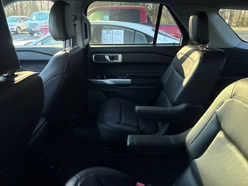 Used 2023 Ford Explorer XLT w/ Equipment Group 202A image 17