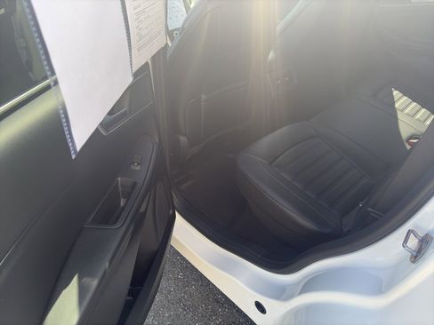 Used 2024 Ford Edge SEL w/ Convenience Package image 22