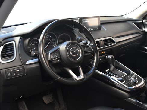 Used 2018 MAZDA CX-9 Touring w/ Touring Premium Package image 21