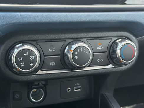 New 2025 Nissan Versa SV w/ Trunk Package image 25