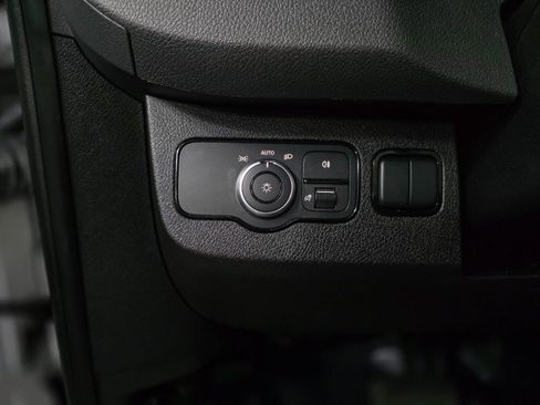 Used 2023 Mercedes-Benz Sprinter 2500 image 27