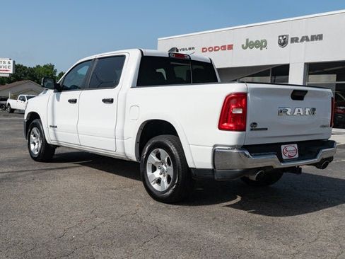 Certified 2025 RAM 1500 Big Horn AWD/4WD image 3