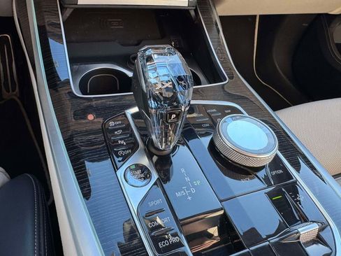 Used 2019 BMW X7 xDrive40i w/ Premium Package image 17