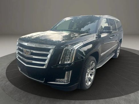 Used 2015 Cadillac Escalade ESV Luxury AWD/4WD image 3