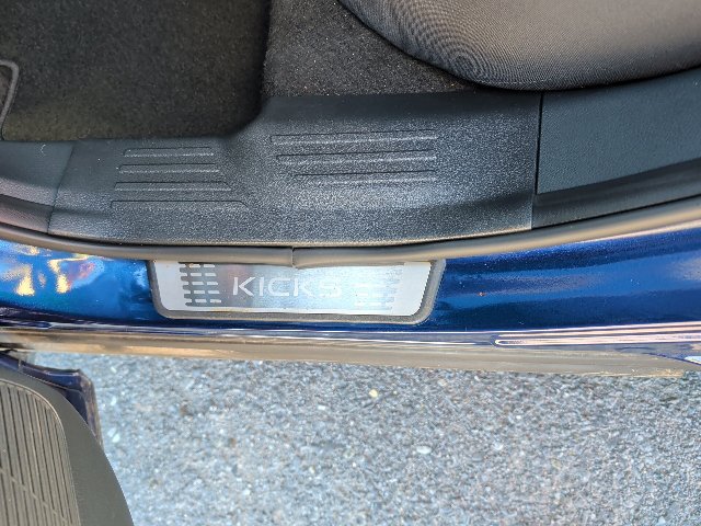 Used 2025 Nissan Kicks SV w/ Illumination Package FWD image 13