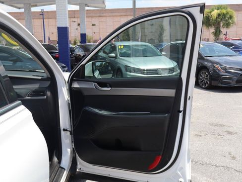 Used 2020 Hyundai Palisade SE FWD image 13