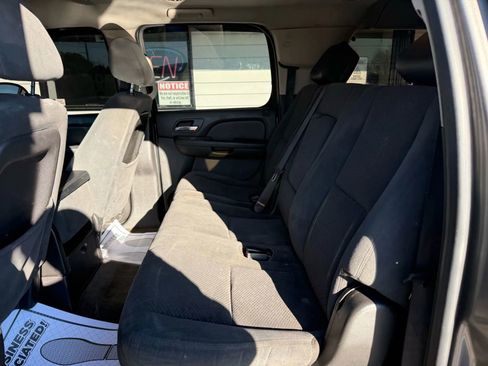 Used 2008 Chevrolet Suburban LS w/ Convenience Package 1 image 8