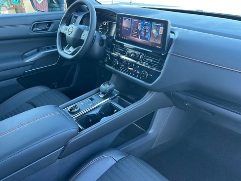 New 2026 Nissan Pathfinder Rock Creek w/ Rock Creek Premium Package image 17