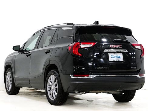 Used 2023 GMC Terrain SLT image 8