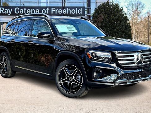 New 2026 Mercedes-Benz GLB 250 4MATIC image 2