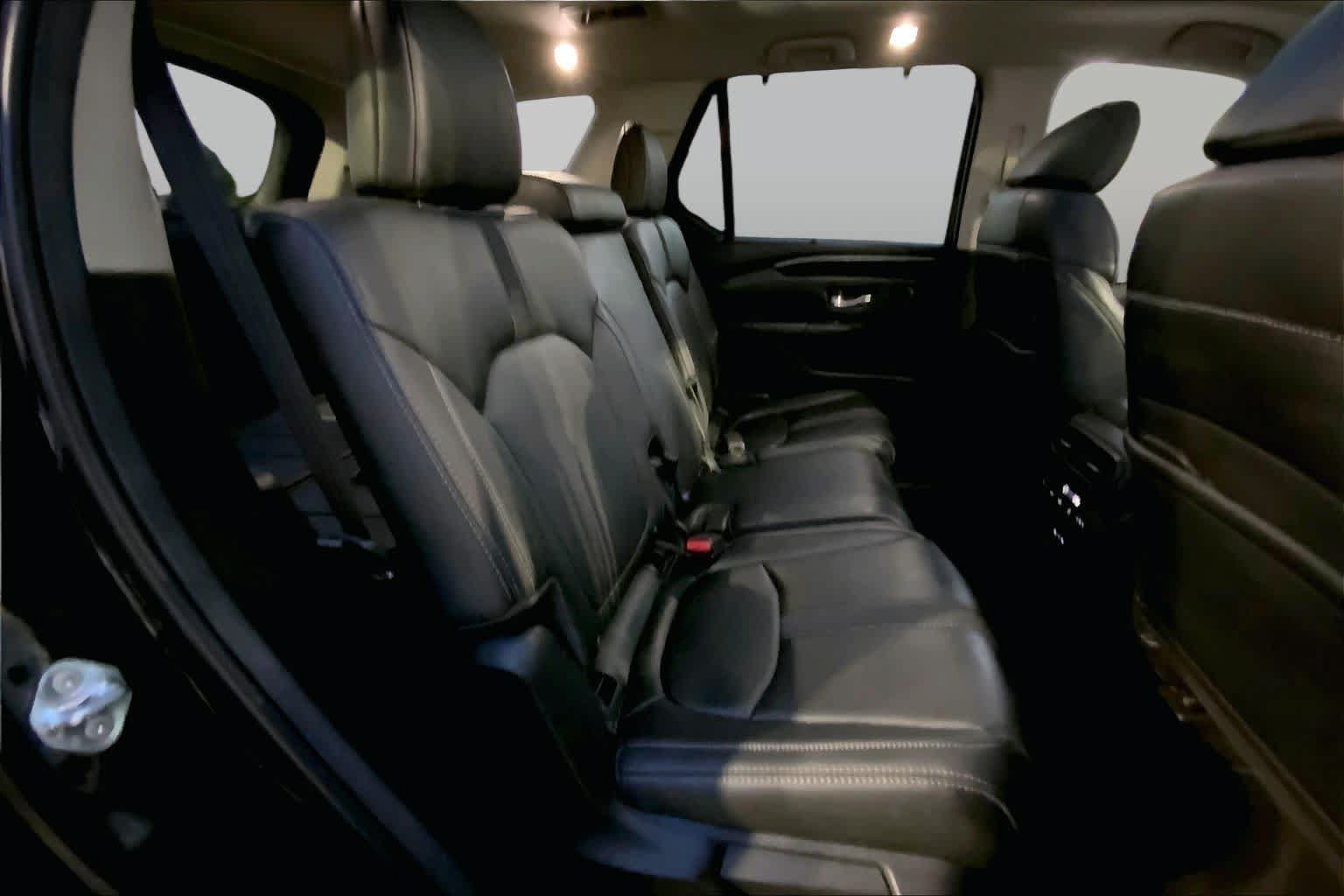 Used 2025 Honda Pilot Touring image 21