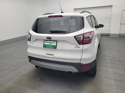 Used 2017 Ford Escape SE w/ Equipment Group 201A image 7