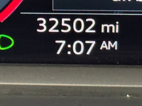 Used 2024 Audi Q3 2.0T Premium image 16