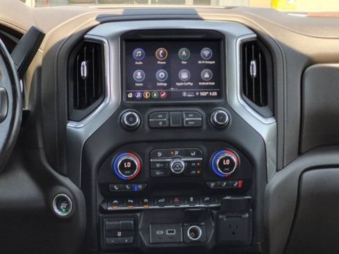 Used 2021 Chevrolet Silverado 1500 LTZ w/ LTZ Premium Package AWD/4WD image 18