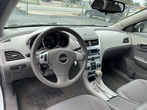 Used 2012 Chevrolet Malibu LS FWD image 12