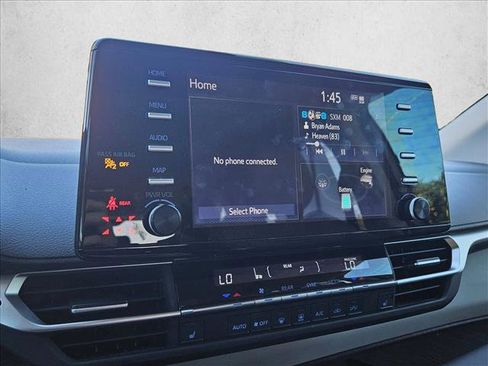 Used 2023 Toyota Sienna XLE image 13