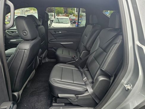 New 2025 Chevrolet Traverse LT image 20