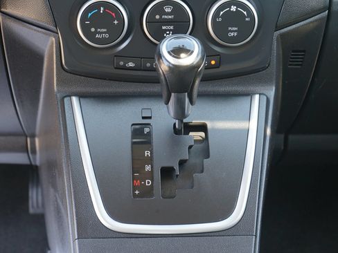 Used 2015 MAZDA MAZDA5 Grand Touring FWD image 17