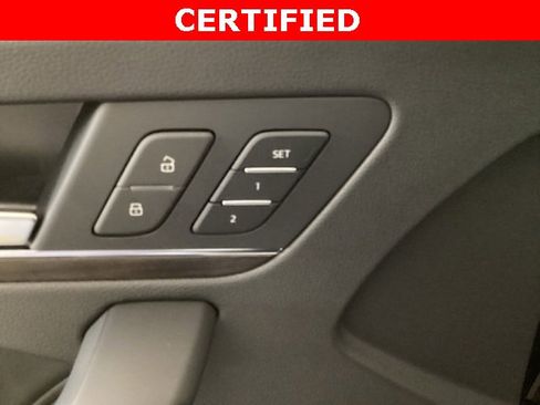 Used 2025 Audi Q5 2.0T Premium Plus w/ Premium Plus Package image 18