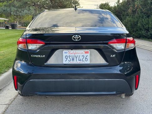 Used 2021 Toyota Corolla LE FWD image 4