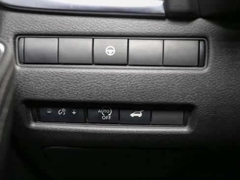 Used 2023 Nissan Rogue SV w/ SV Premium B Package AWD/4WD image 33