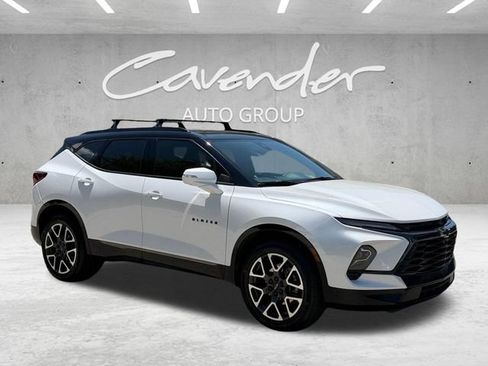 Used 2024 Chevrolet Blazer RS w/ Driver Confidence II Package AWD/4WD image 2