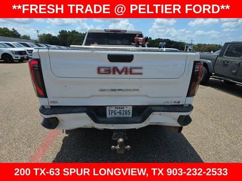 Used 2024 GMC Sierra 2500 AT4 w/ AT4 Premium Plus Package AWD/4WD image 9