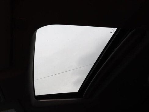 Used 2025 GMC Sierra 3500 Denali w/ Denali Reserve Package image 12