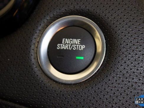 Used 2025 Cadillac XT5 Premium Luxury image 29