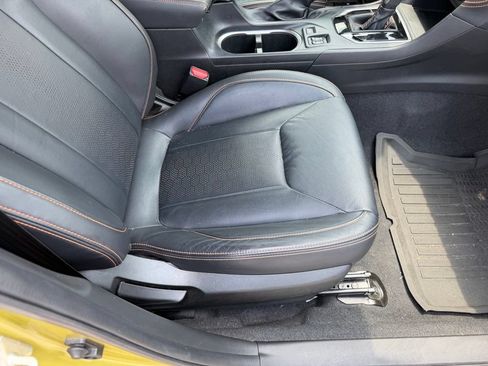 Used 2021 Subaru Crosstrek 2.5i Limited w/ Moonroof Package 2 AWD/4WD image 16