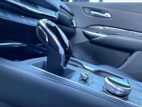 Used 2020 Cadillac XT4 Sport image 14