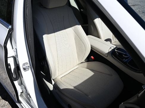 Used 2017 Mercedes-Benz E 300 image 21