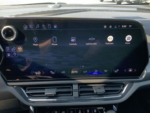 New 2025 Chevrolet Equinox EV RS image 36