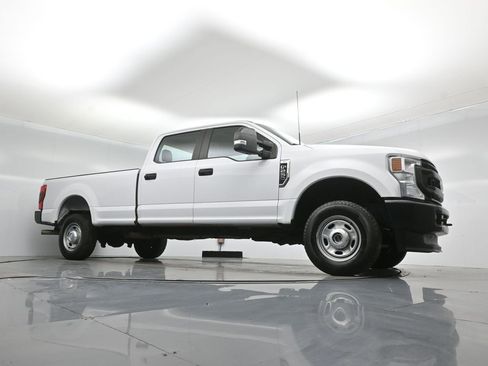 Certified 2022 Ford F250 XL w/ Power Equipment Group image 4
