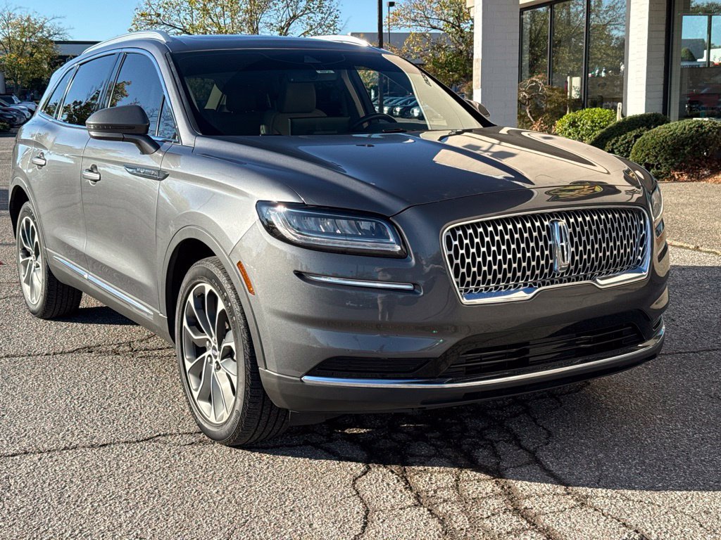 Used 2023 Lincoln Nautilus Reserve AWD/4WD image 21