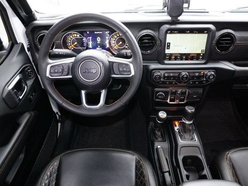 Used 2023 Jeep Gladiator Overland AWD/4WD image 21