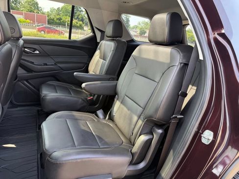 Used 2020 Chevrolet Traverse LT w/ LT Premium Package AWD/4WD image 20