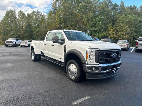 New 2026 Ford F450 XL w/ 360-Degree Camera Package image 3