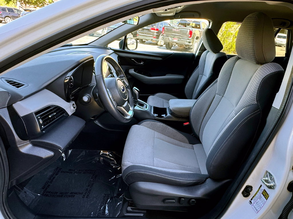 Used 2023 Subaru Outback Premium AWD/4WD image 18