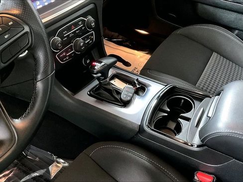 Used 2020 Dodge Charger R/T w/ Blacktop Package image 17