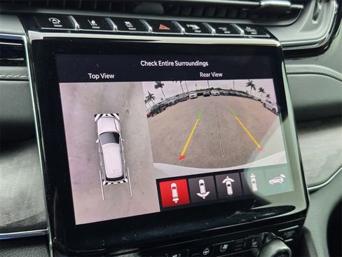 Used 2022 Jeep Grand Cherokee Overland w/ Adv Protech Group III image 22