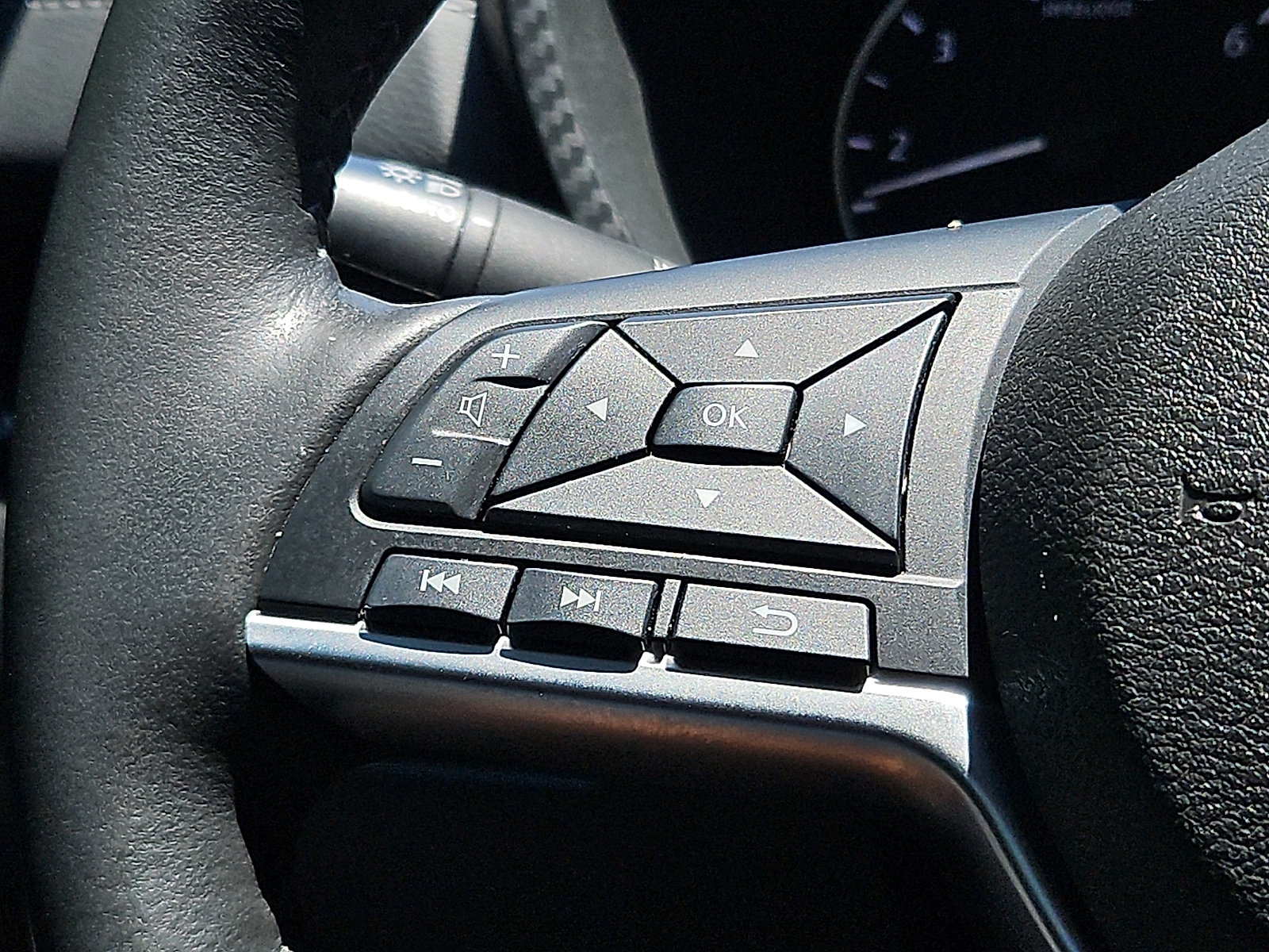 Certified 2023 Nissan Sentra SV w/ All-Weather Package FWD image 19