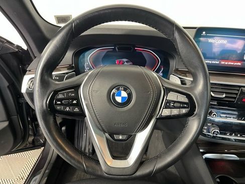 Used 2022 BMW 530i xDrive image 12
