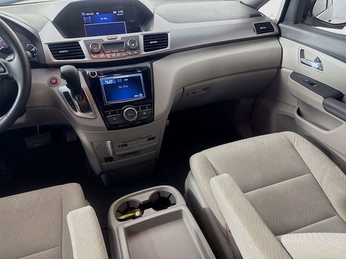 Used 2016 Honda Odyssey SE image 26